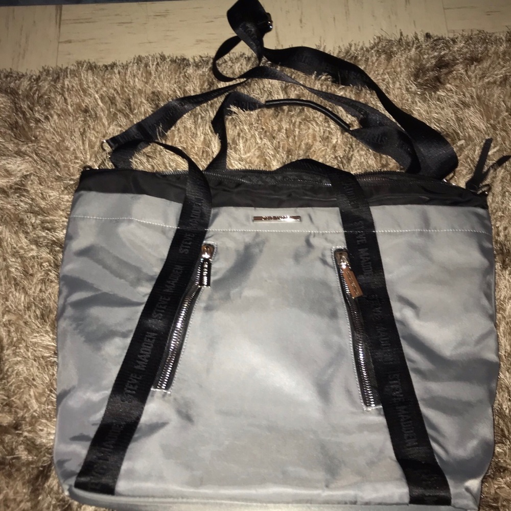Steve Madden Tote bag